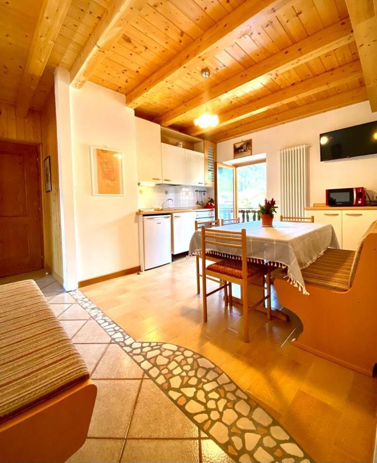 Casa Ortensia Pellizzano Bagian luar foto